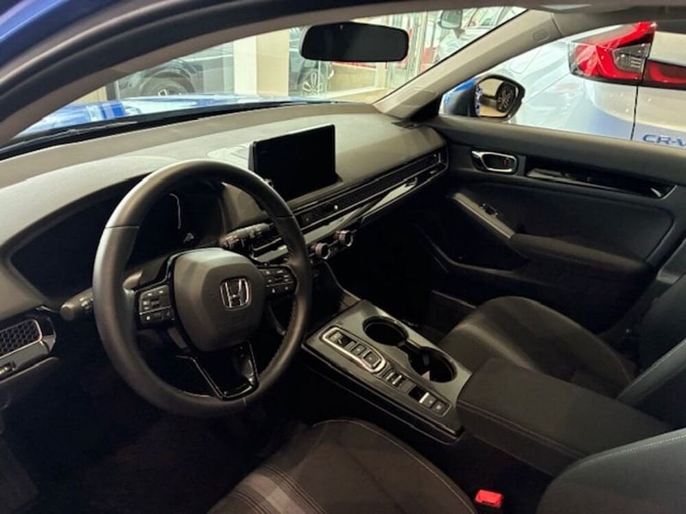 Honda Civic E: Hev 2.0 i-MMD CVT Elegance