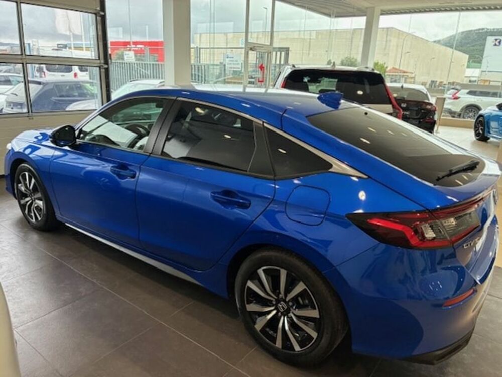 Honda Civic E: Hev 2.0 i-MMD CVT Elegance